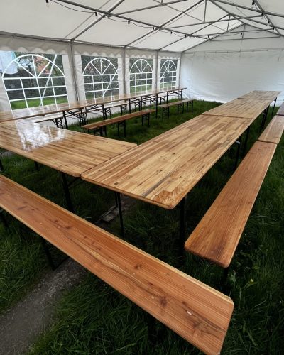 Pivní sety půjčovna a pronájem Pivní sety v párty stanu - rozložení do U PÁRTY BESKYDY