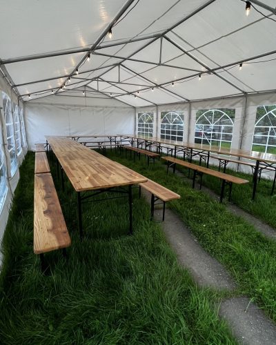 Pivní sety půjčovna a pronájem Pivní sety v párty stanu - rozložení do U PÁRTY BESKYDY